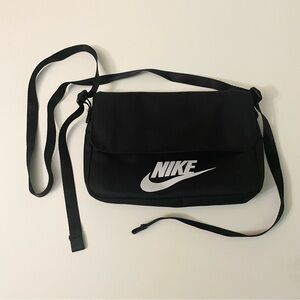 Nike Futura 365 Mini Cross Body Bag Small Pouch Fanny Messenger Bag